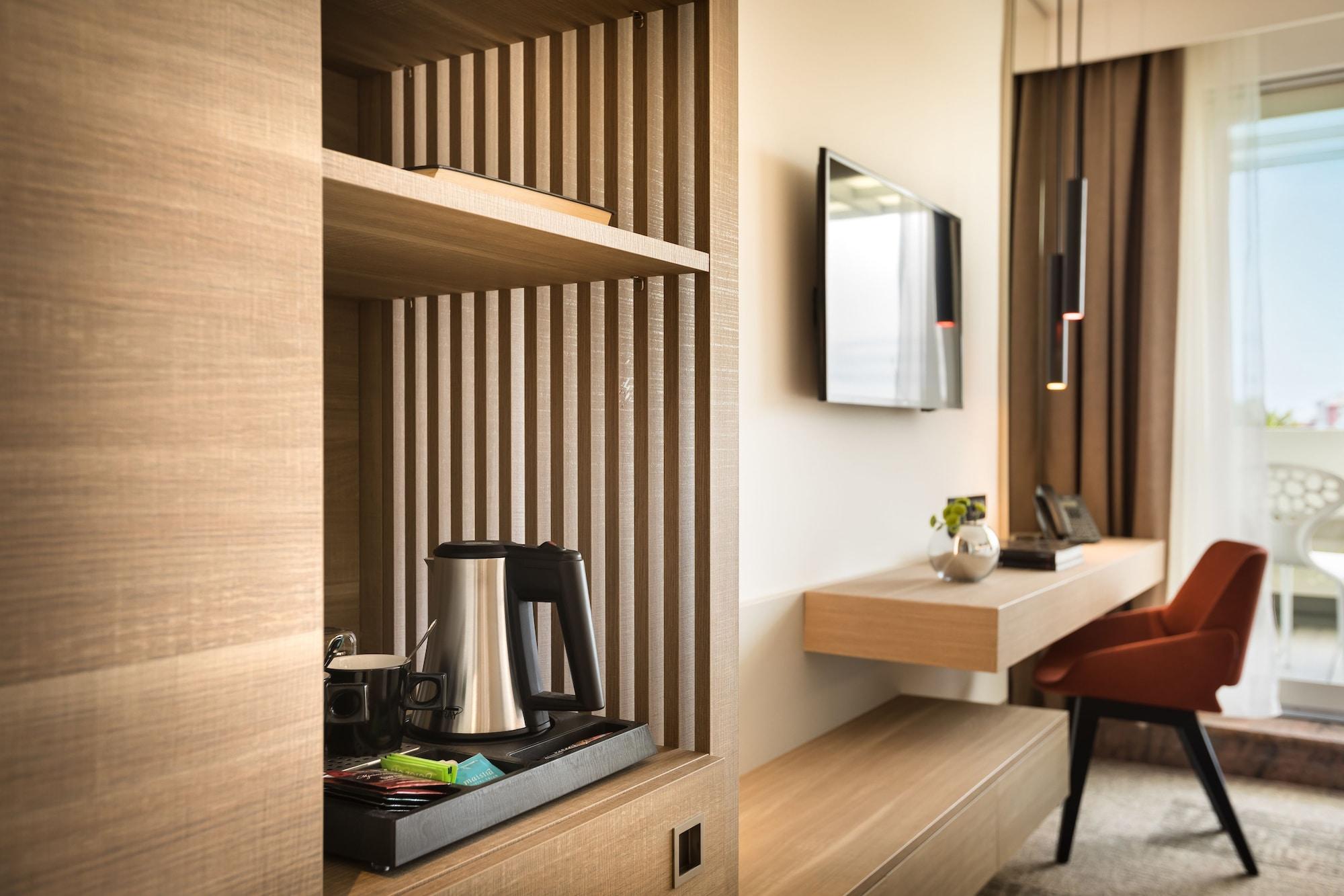 Hotel Eden 4*